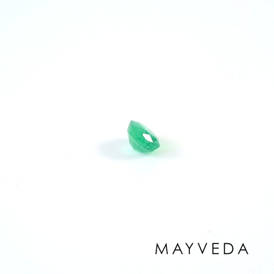 Green Emerald 0.67ct Oval Gemstone
