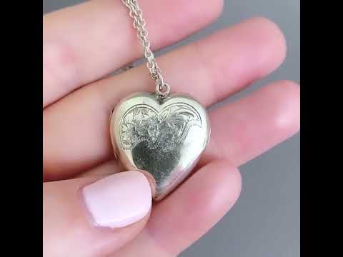 Vintage 1930s Silver Locket Heart Necklace